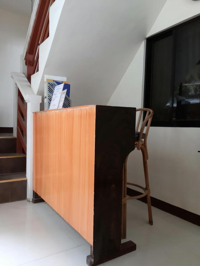 Limestone View Inn Ель-Нідо Екстер'єр фото